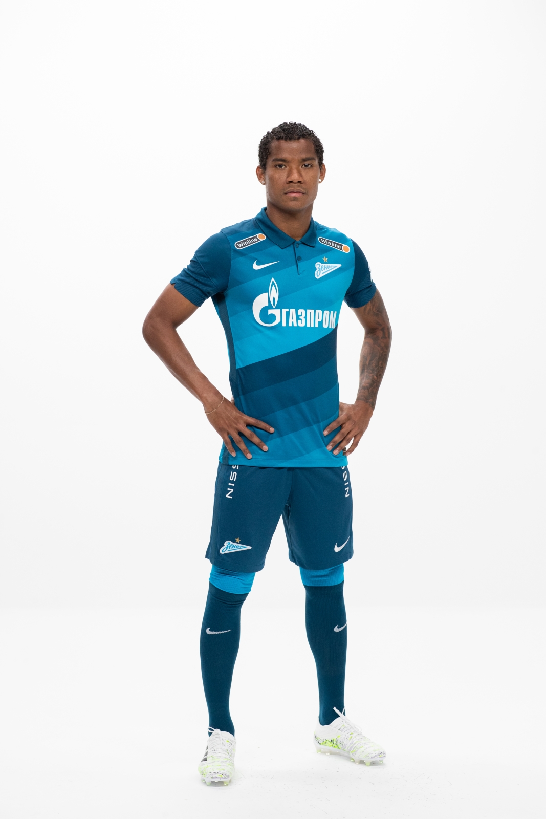 Фотосессия футболистов и тренеров основного состава ФК «Зенит» сезона 2020/21