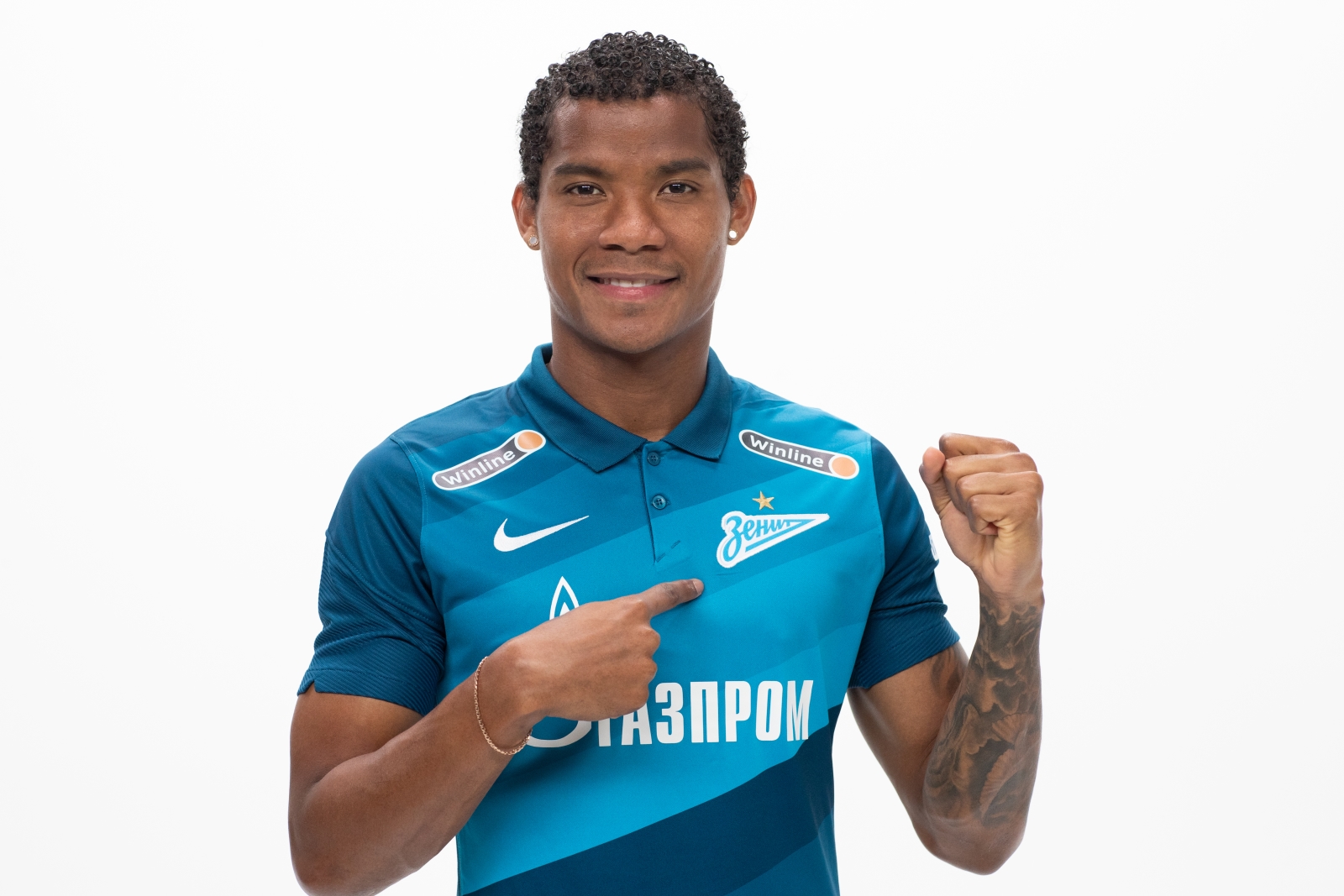 Фотосессия футболистов и тренеров основного состава ФК «Зенит» сезона 2020/21