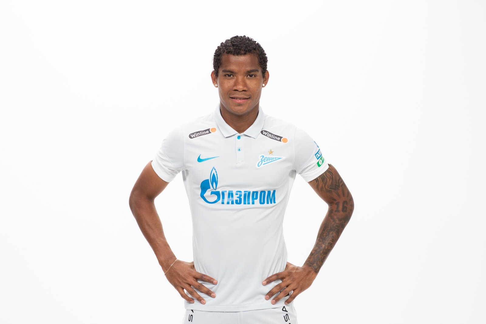 Фотосессия футболистов и тренеров основного состава ФК «Зенит» сезона 2020/21