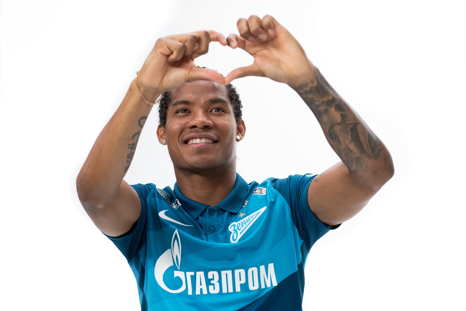 Фотосессия футболистов и тренеров основного состава ФК «Зенит» сезона 2020/21