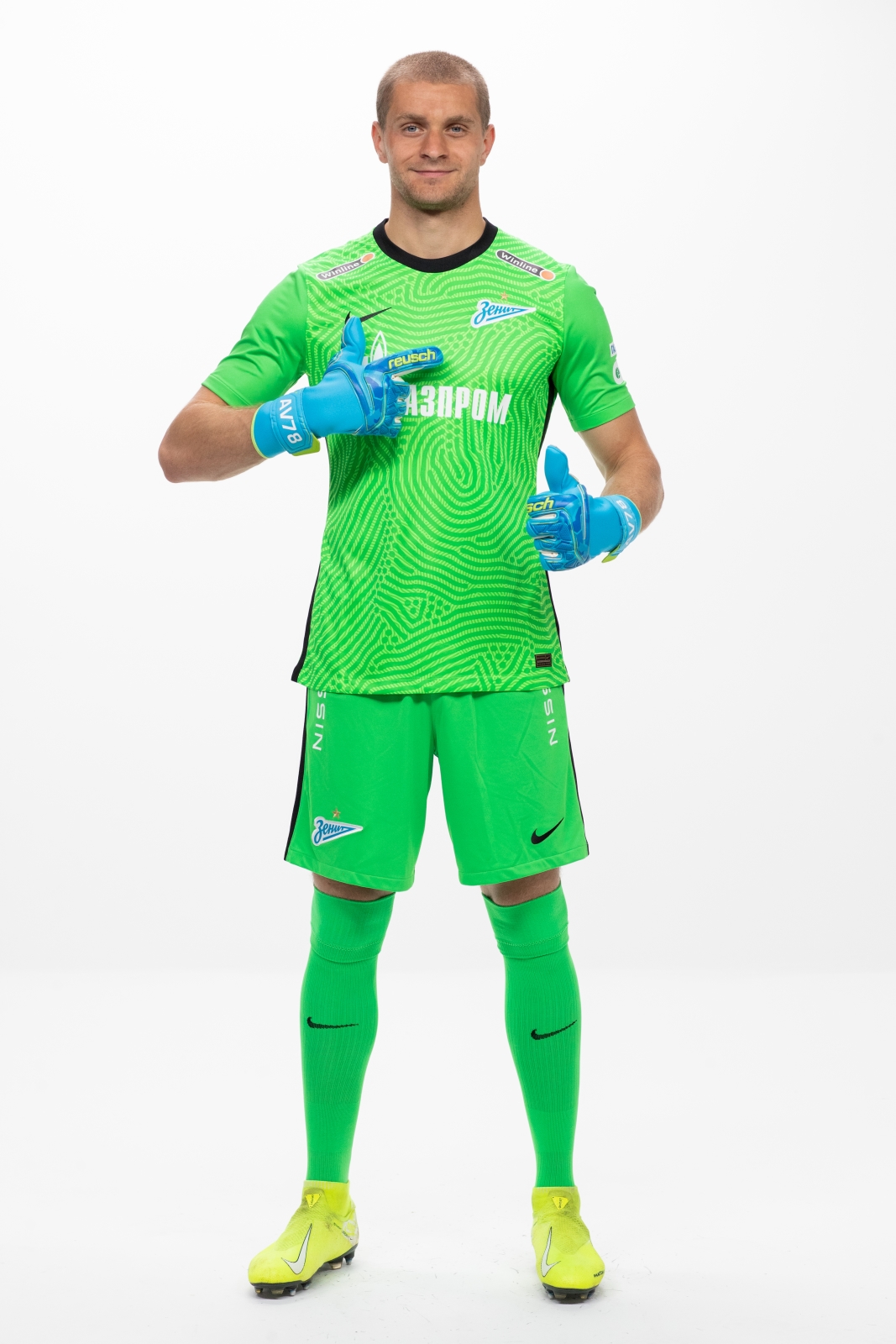 Фотосессия футболистов и тренеров основного состава ФК «Зенит» сезона 2020/21