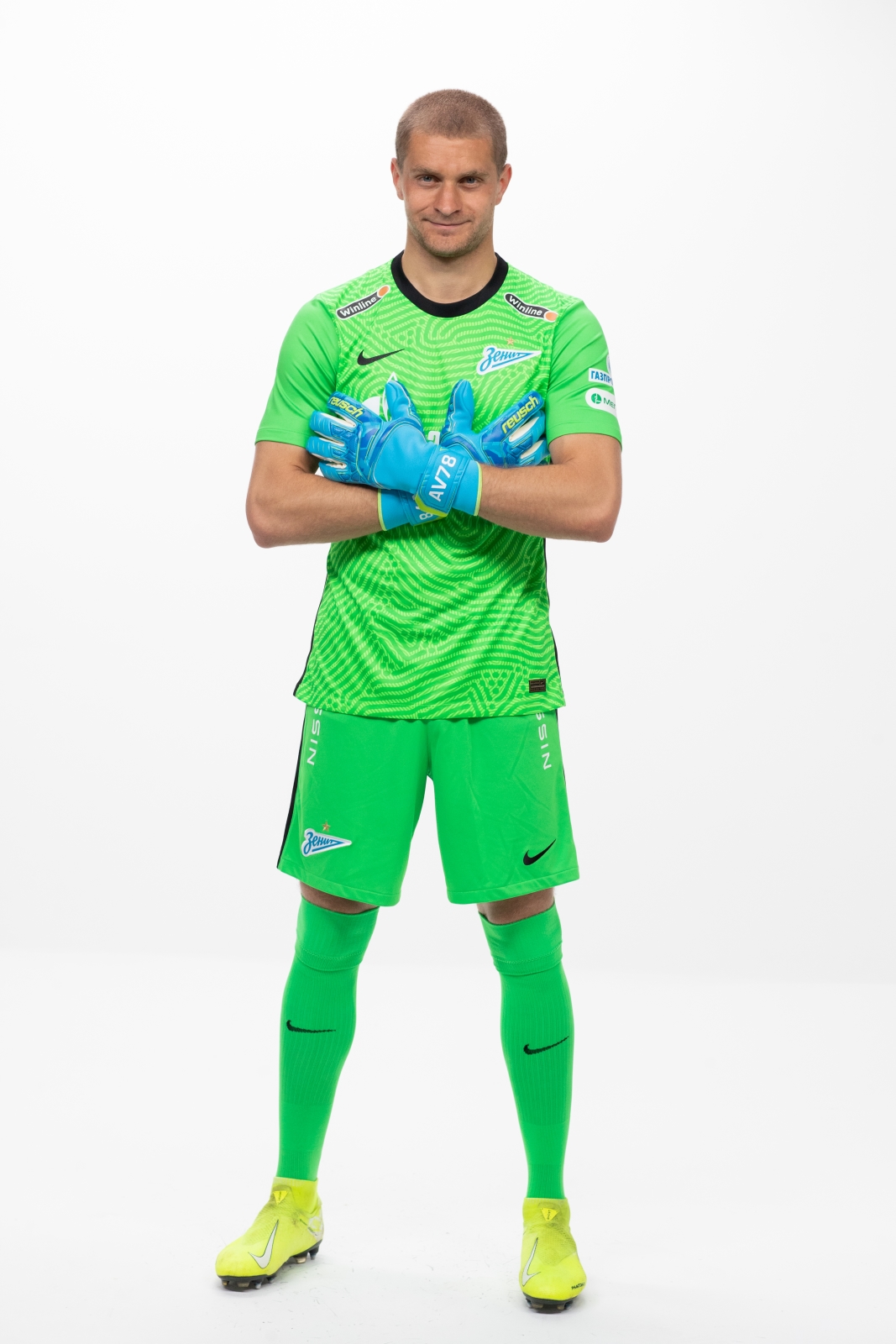 Фотосессия футболистов и тренеров основного состава ФК «Зенит» сезона 2020/21