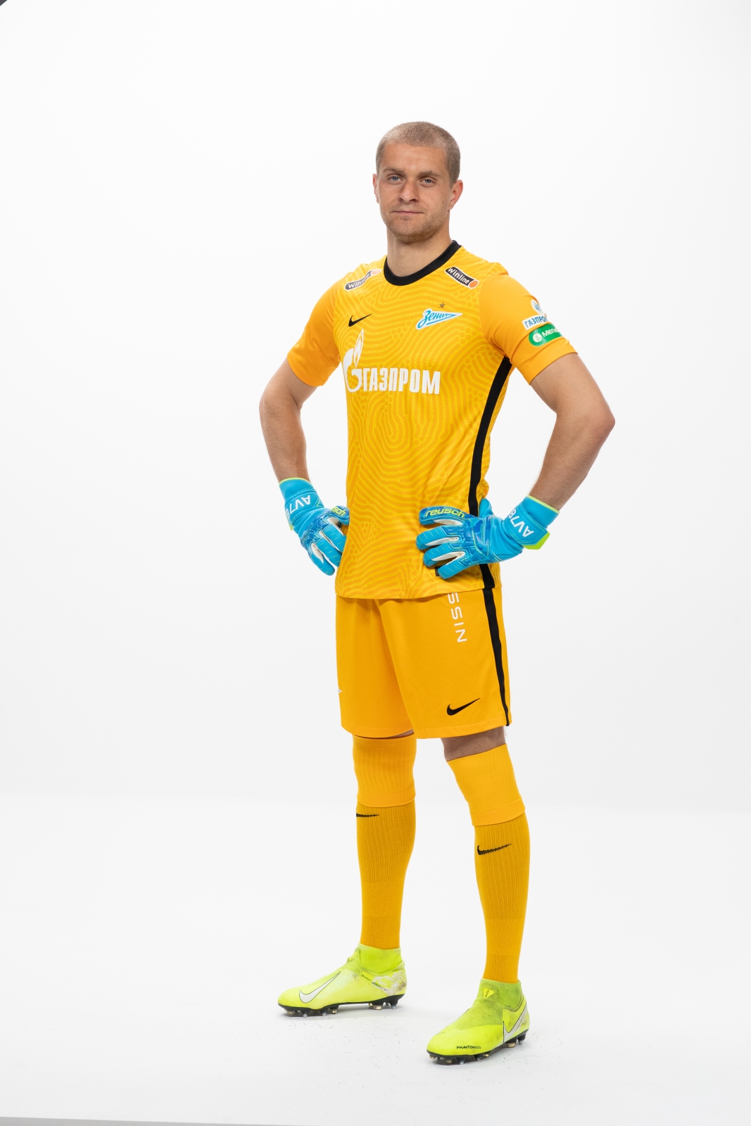 Фотосессия футболистов и тренеров основного состава ФК «Зенит» сезона 2020/21