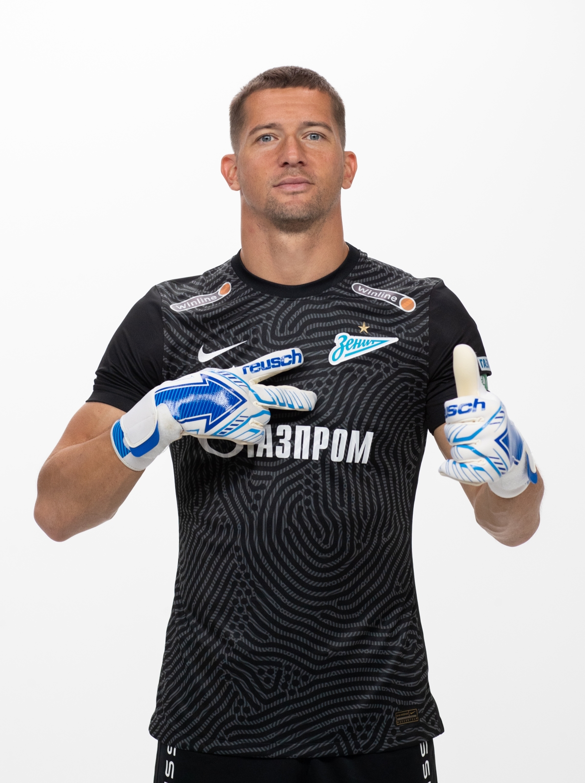 Фотосессия футболистов и тренеров основного состава ФК «Зенит» сезона 2020/21