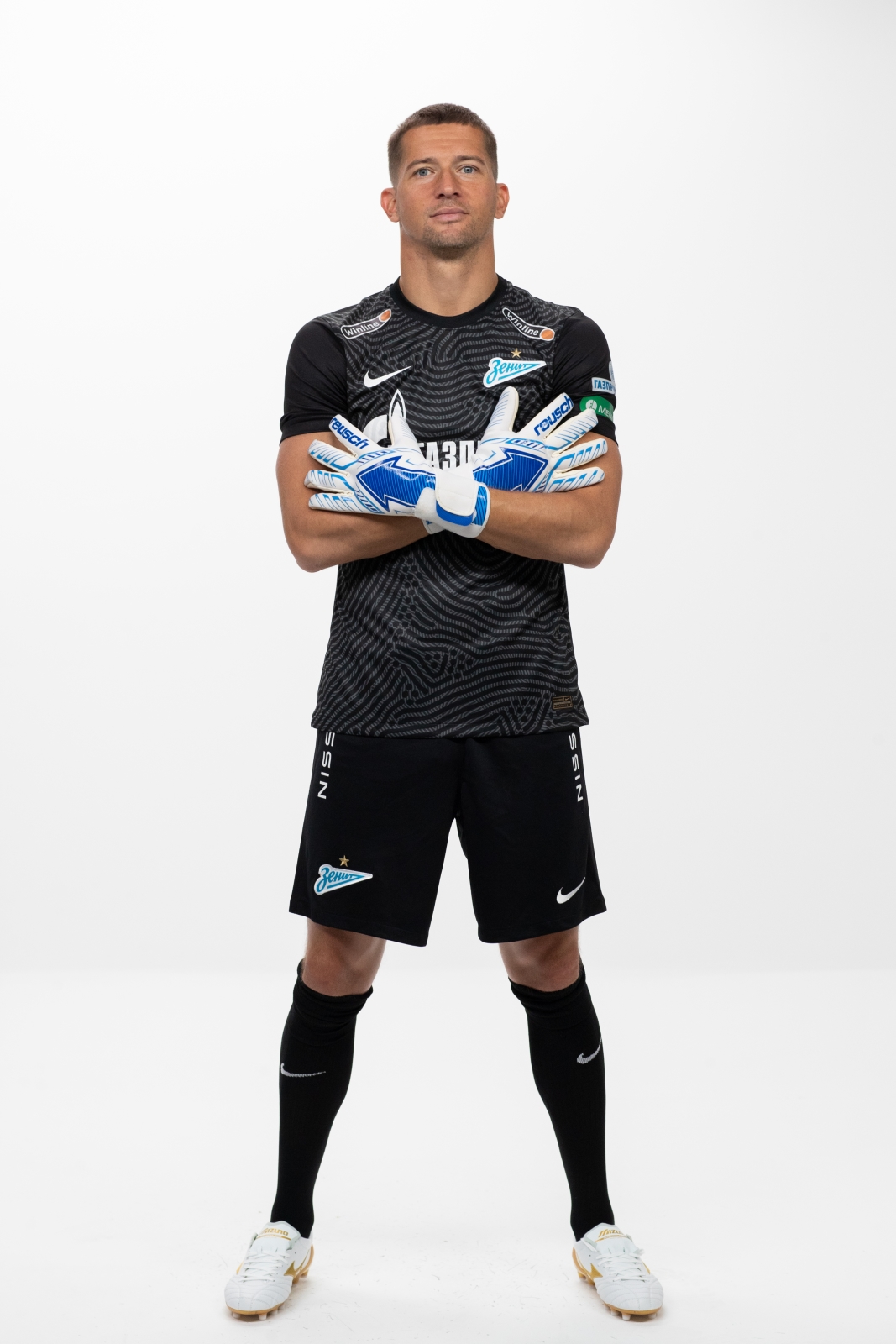 Фотосессия футболистов и тренеров основного состава ФК «Зенит» сезона 2020/21