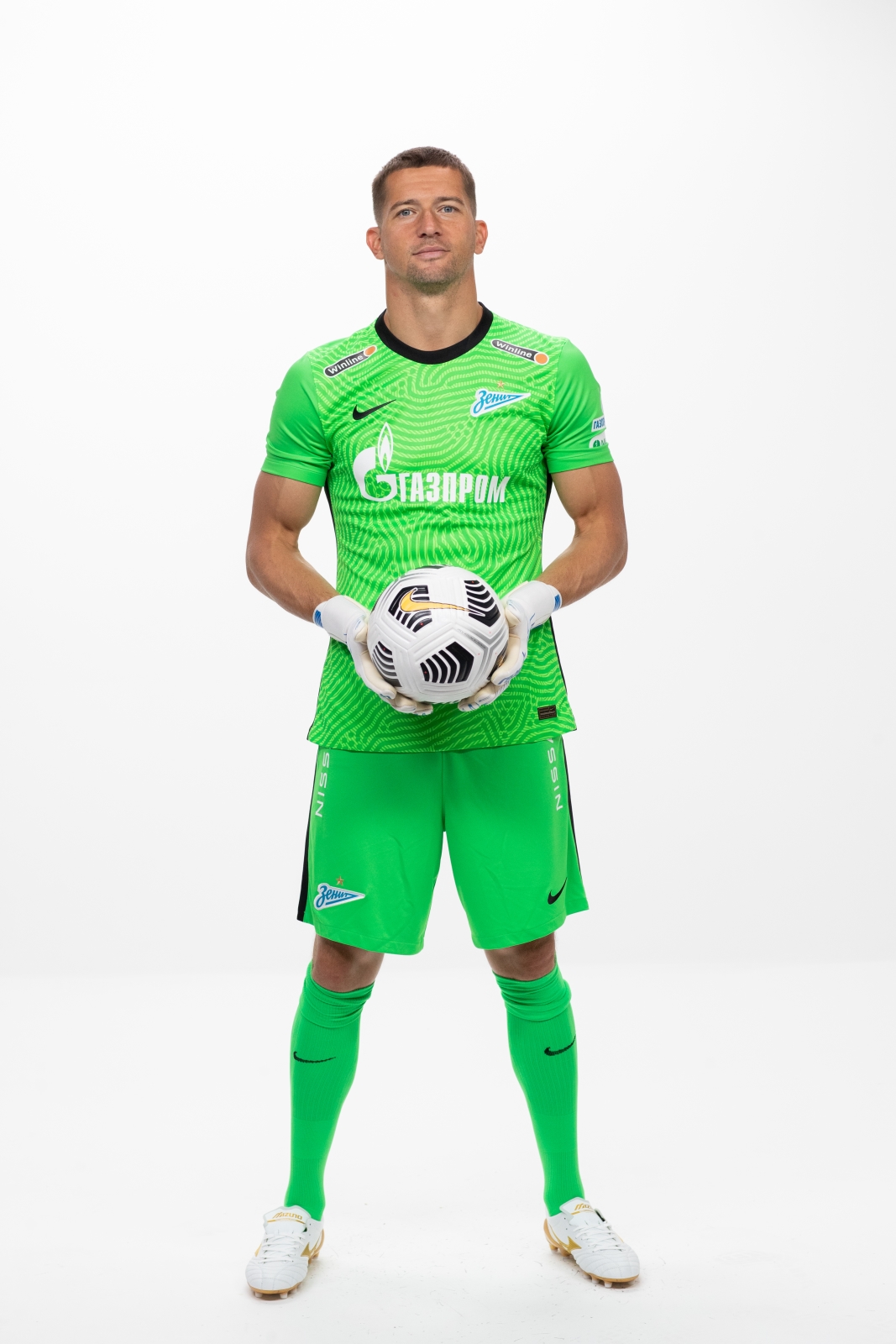 Фотосессия футболистов и тренеров основного состава ФК «Зенит» сезона 2020/21