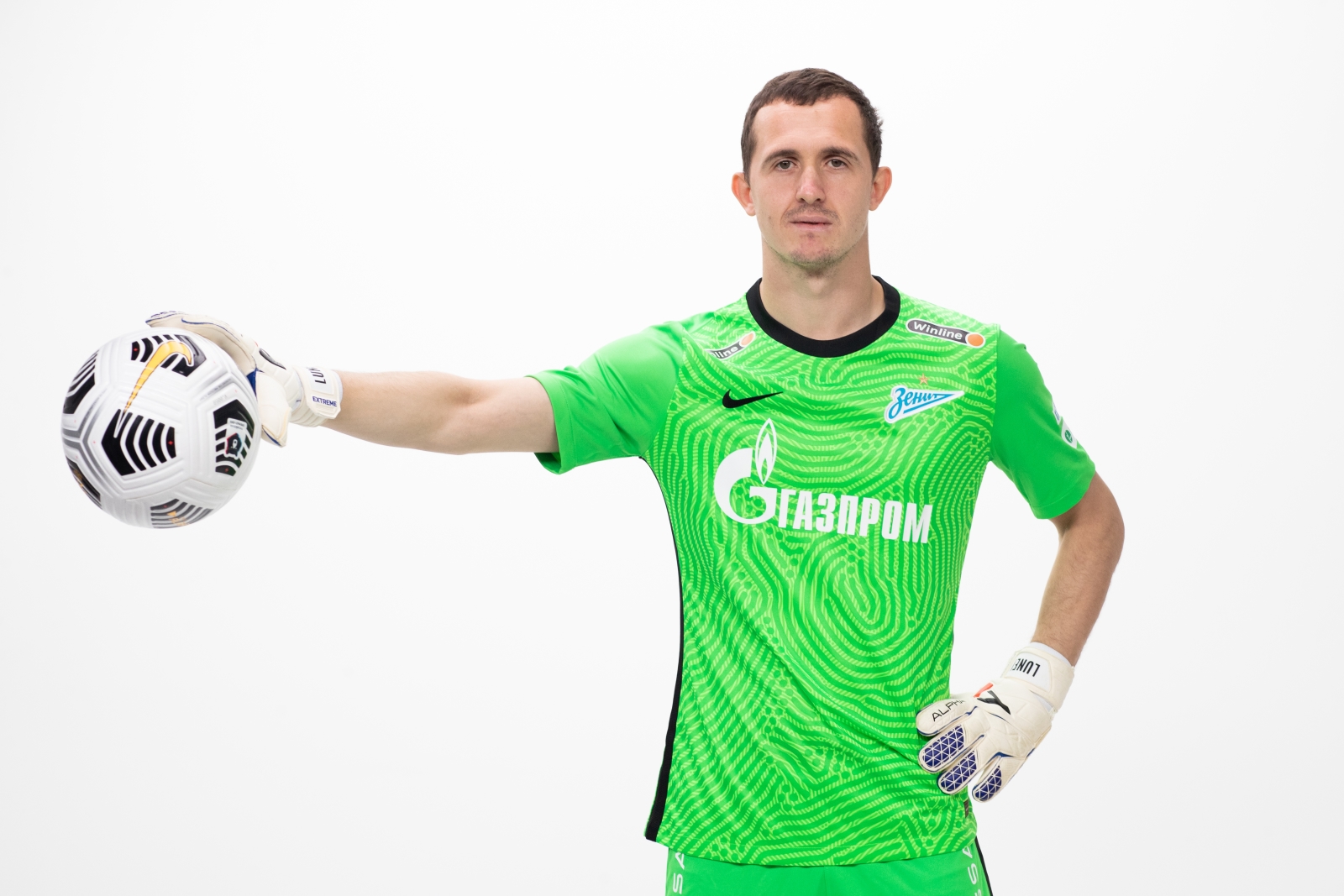 Фотосессия футболистов и тренеров основного состава ФК «Зенит» сезона 2020/21