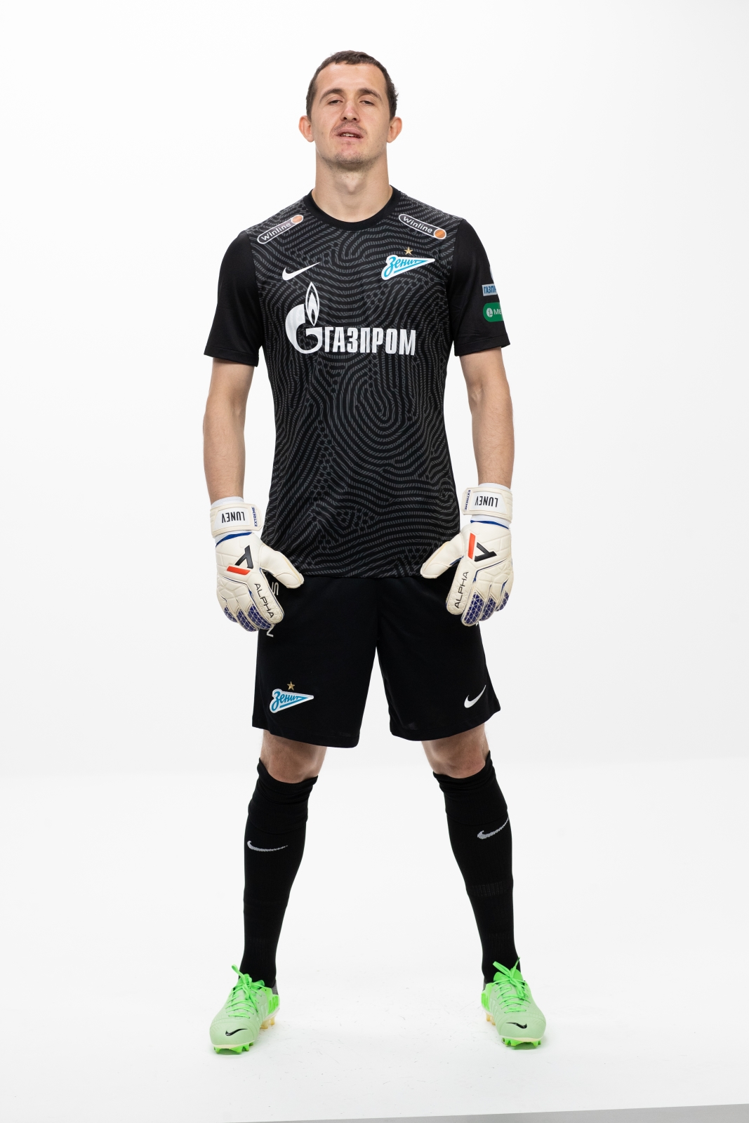 Фотосессия футболистов и тренеров основного состава ФК «Зенит» сезона 2020/21