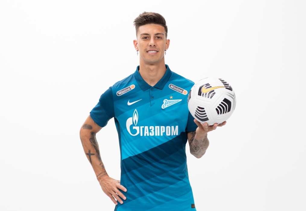 Фотосессия футболистов и тренеров основного состава ФК «Зенит» сезона 2020/21