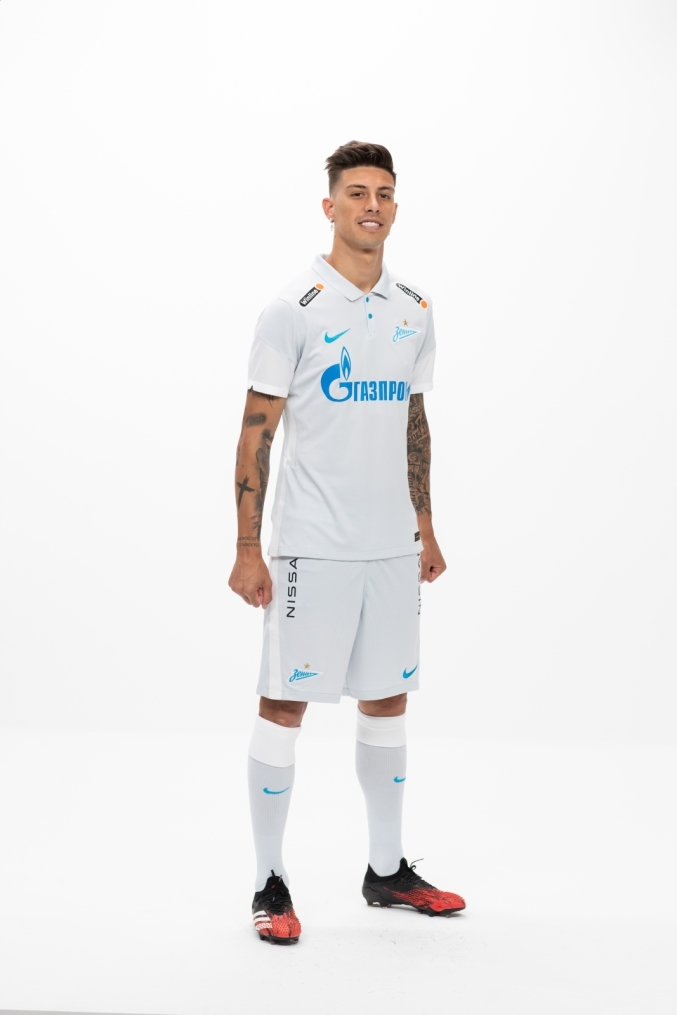 Фотосессия футболистов и тренеров основного состава ФК «Зенит» сезона 2020/21