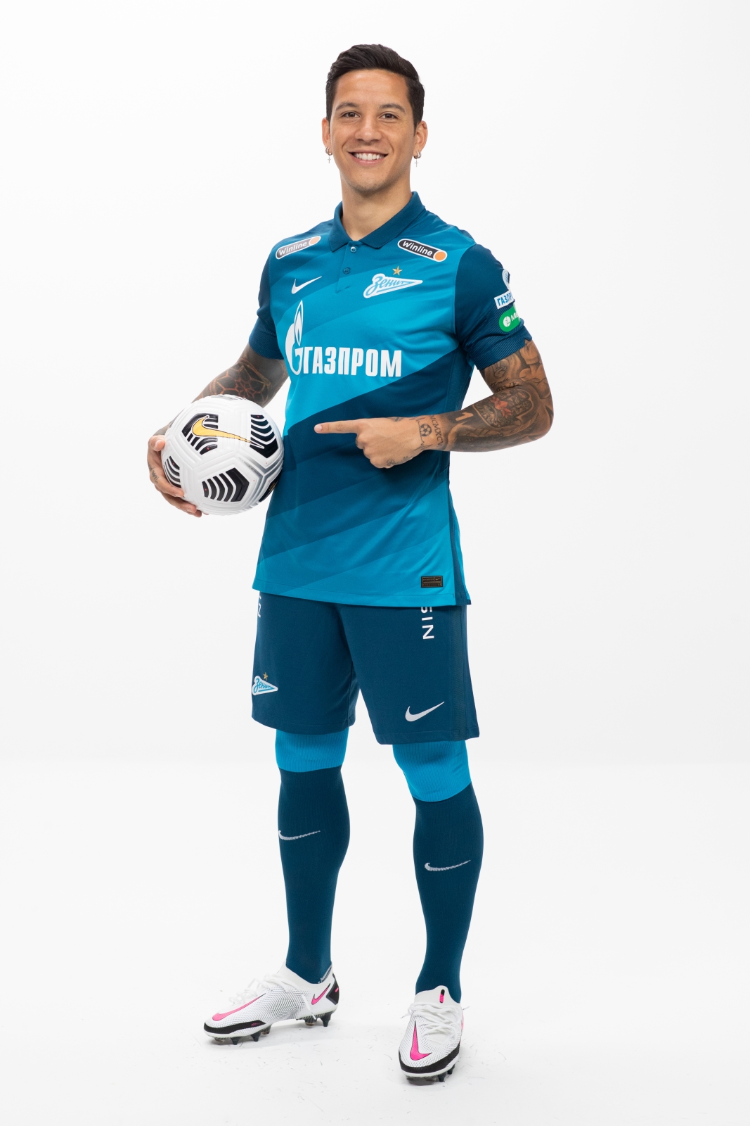 Фотосессия футболистов и тренеров основного состава ФК «Зенит» сезона 2020/21