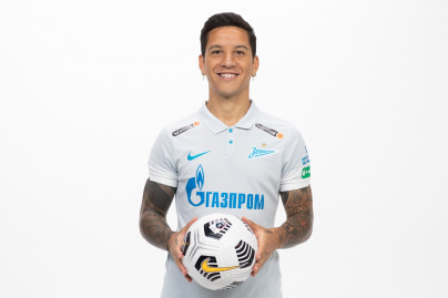 Фотосессия футболистов и тренеров основного состава ФК «Зенит» сезона 2020/21