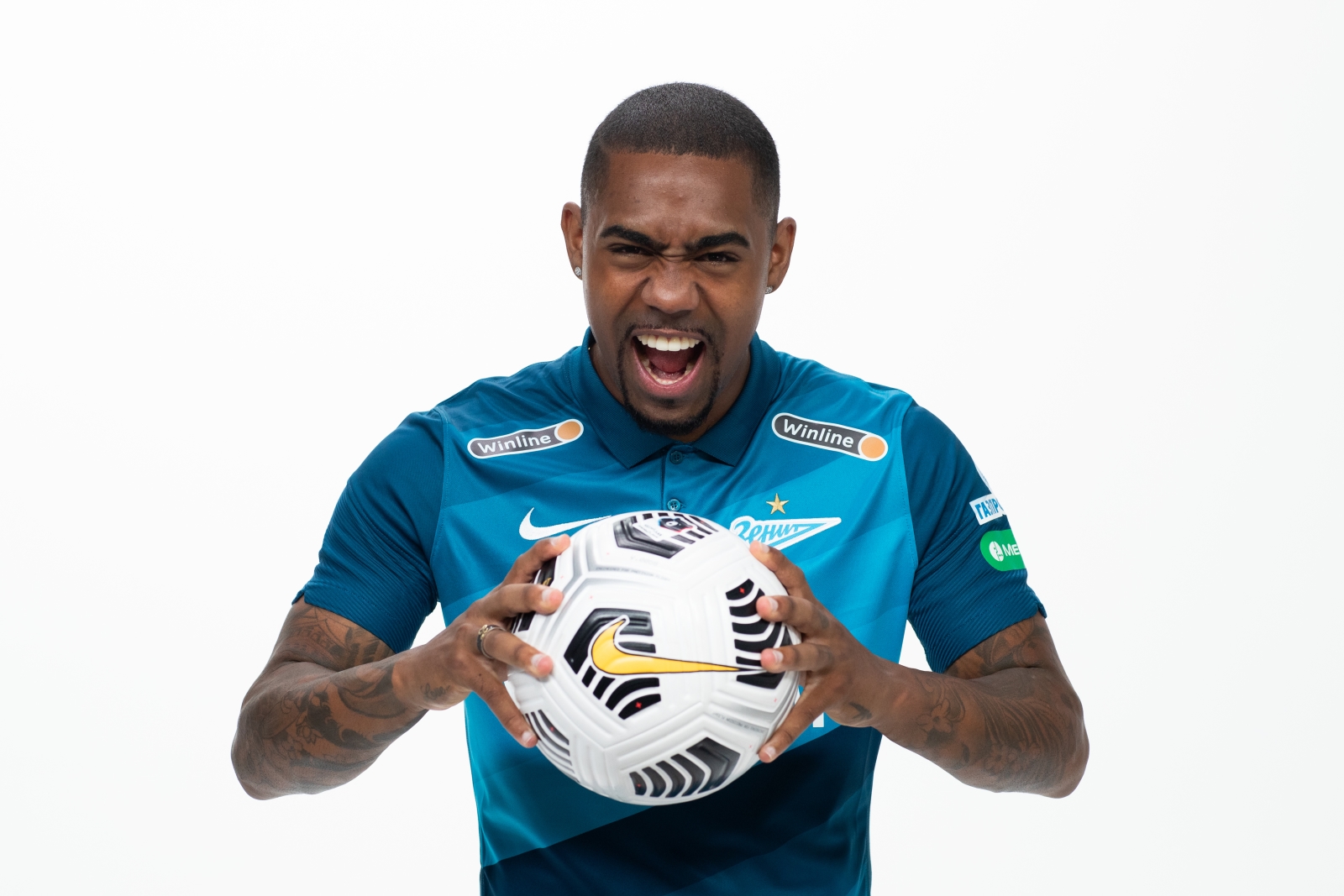 Фотосессия футболистов и тренеров основного состава ФК «Зенит» сезона 2020/21