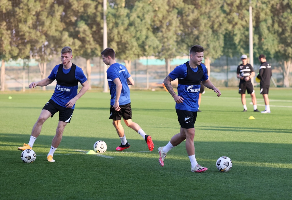 «Газпром»-тренировочные сборы «Зенита» в Дубае: 16 января, вечерняя тренировка