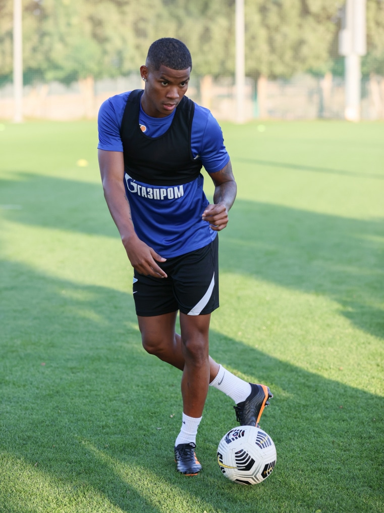 «Газпром»-тренировочные сборы «Зенита» в Дубае: 16 января, вечерняя тренировка
