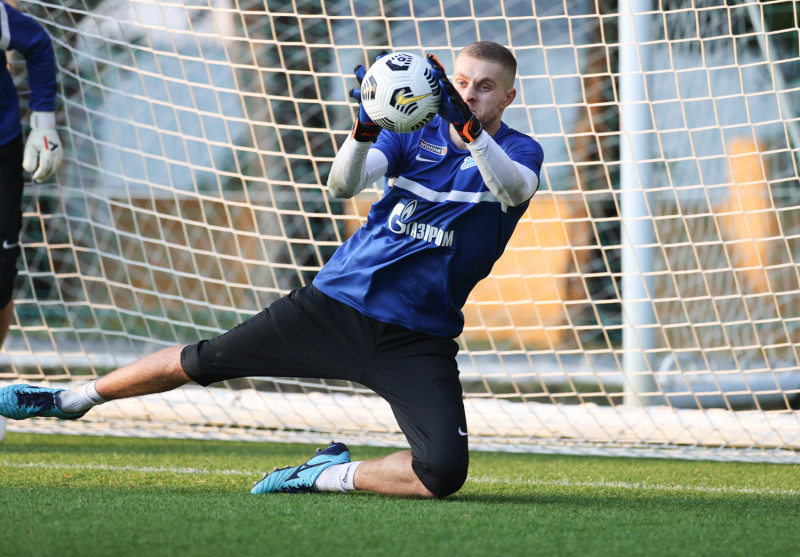 «Газпром»-тренировочные сборы «Зенита» в Дубае: 16 января, вечерняя тренировка