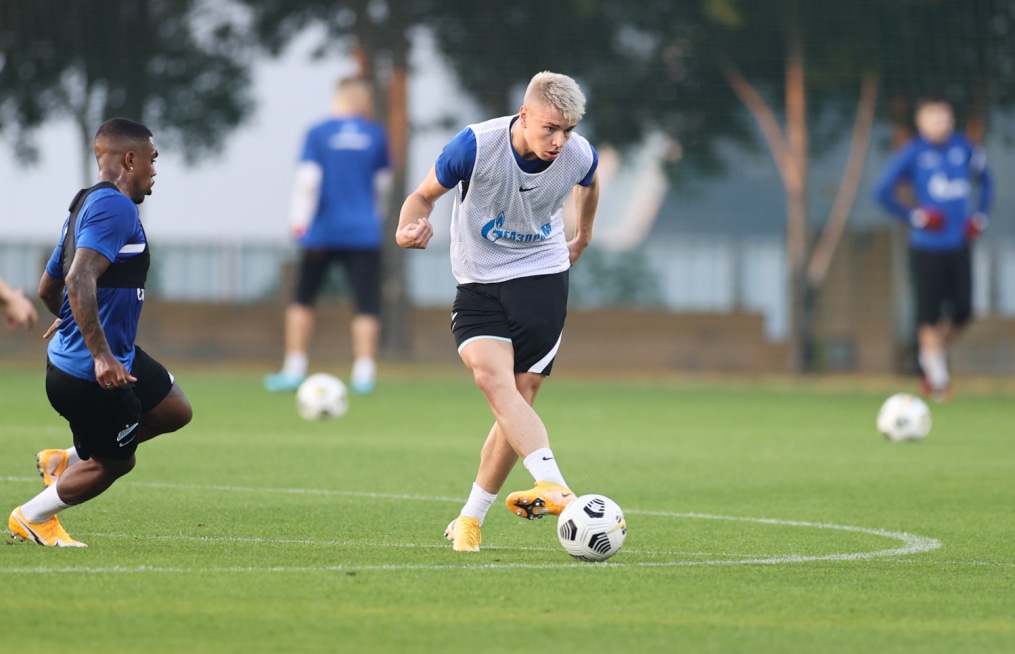 «Газпром»-тренировочные сборы «Зенита» в Дубае: 16 января, вечерняя тренировка