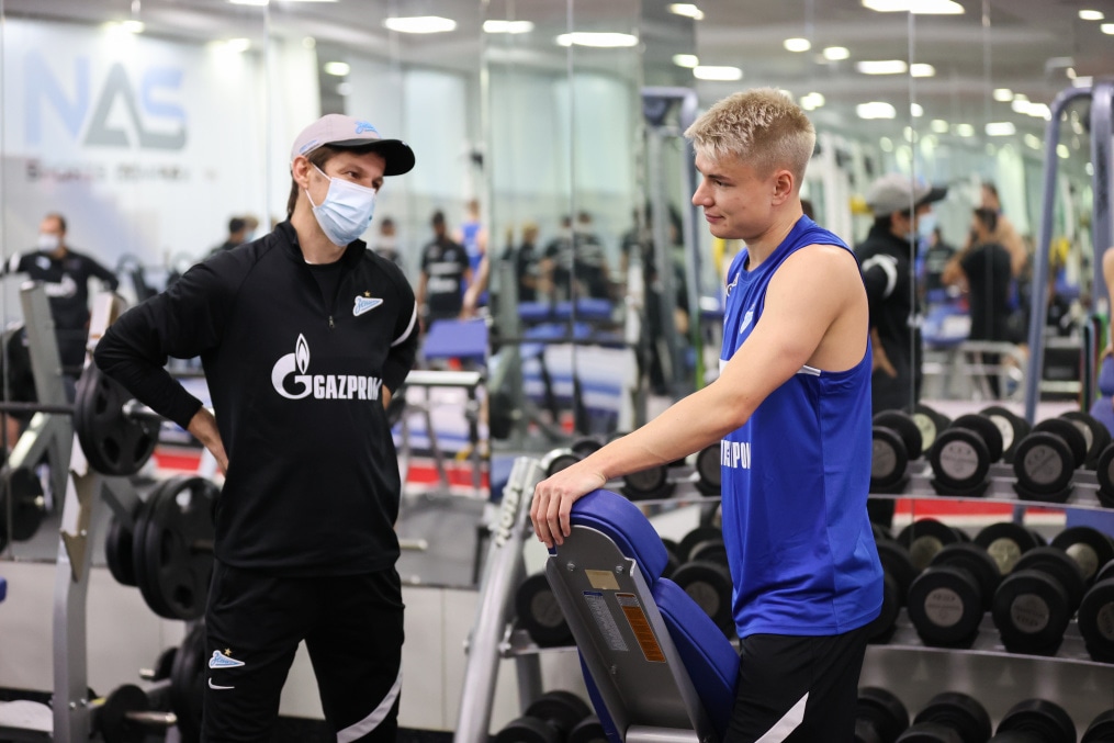 «Газпром»-тренировочные сборы «Зенита» в Дубае: 17 января, утренняя тренировка