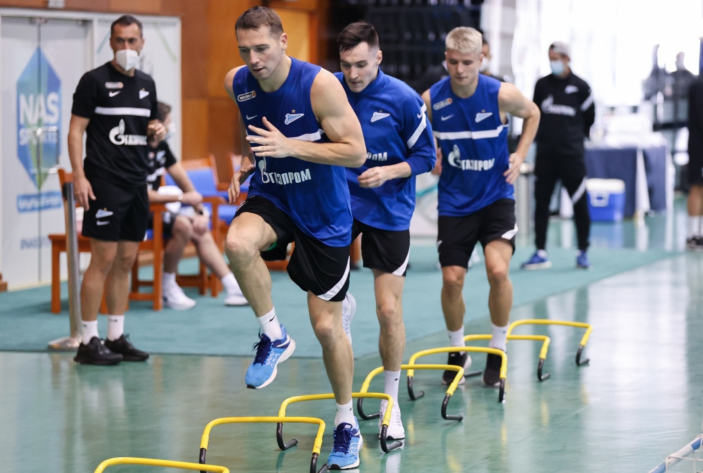 «Газпром»-тренировочные сборы «Зенита» в Дубае: 17 января, утренняя тренировка