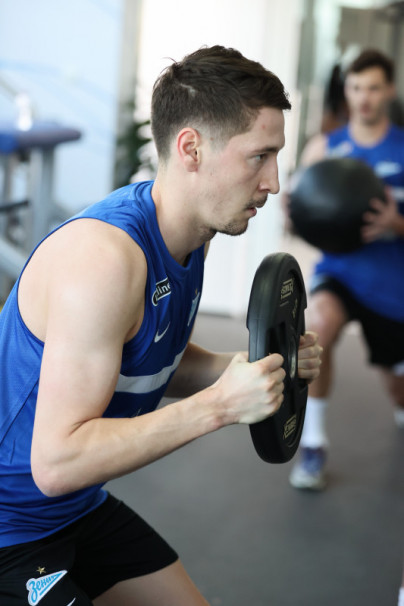 «Газпром»-тренировочные сборы «Зенита» в Дубае: 17 января, утренняя тренировка