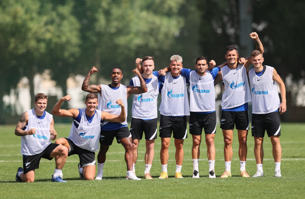 «Газпром»-тренировочные сборы «Зенита» в Дубае: 06 февраля, утренняя тренировка