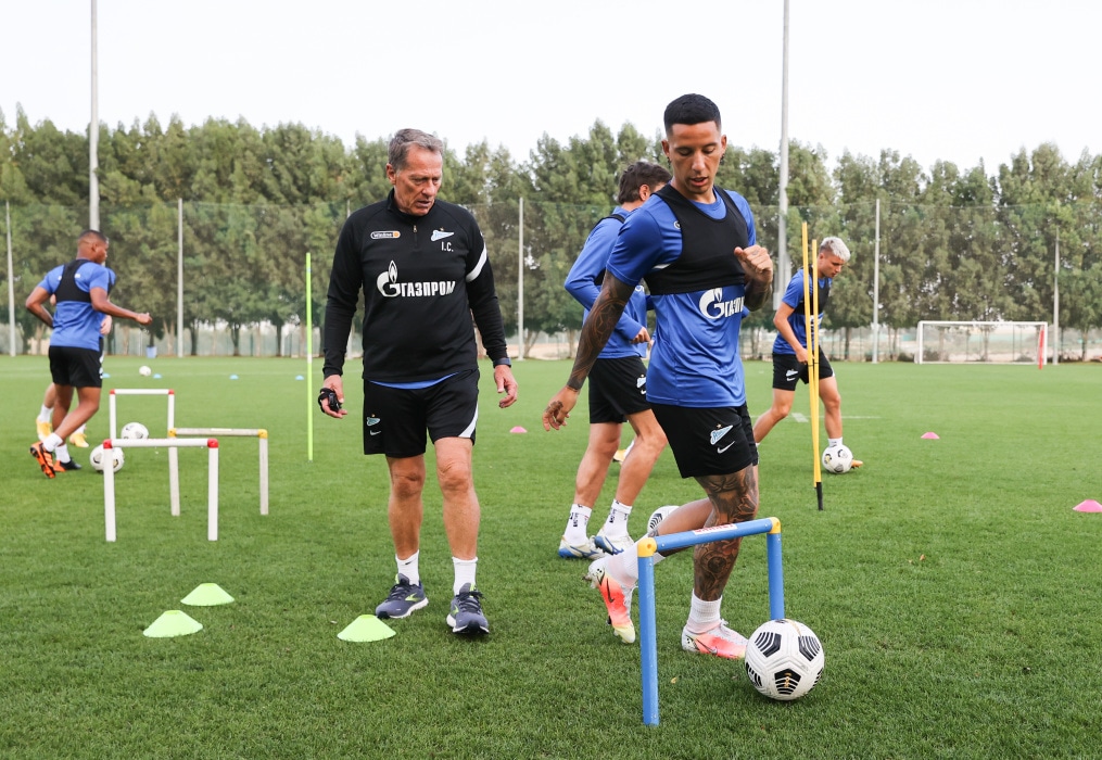 «Газпром»-тренировочные сборы «Зенита» в Дубае: 07 февраля, вечерняя тренировка