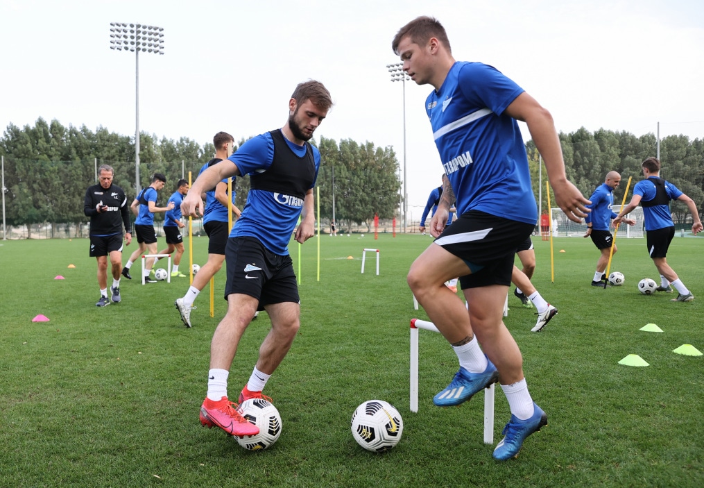 «Газпром»-тренировочные сборы «Зенита» в Дубае: 07 февраля, вечерняя тренировка