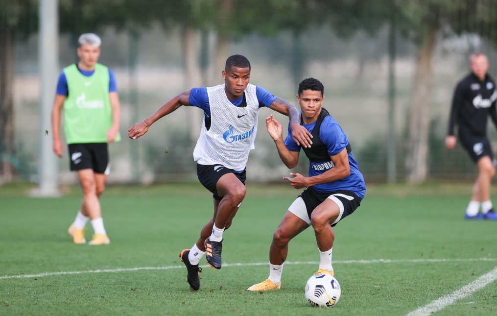 «Газпром»-тренировочные сборы «Зенита» в Дубае: 07 февраля, вечерняя тренировка