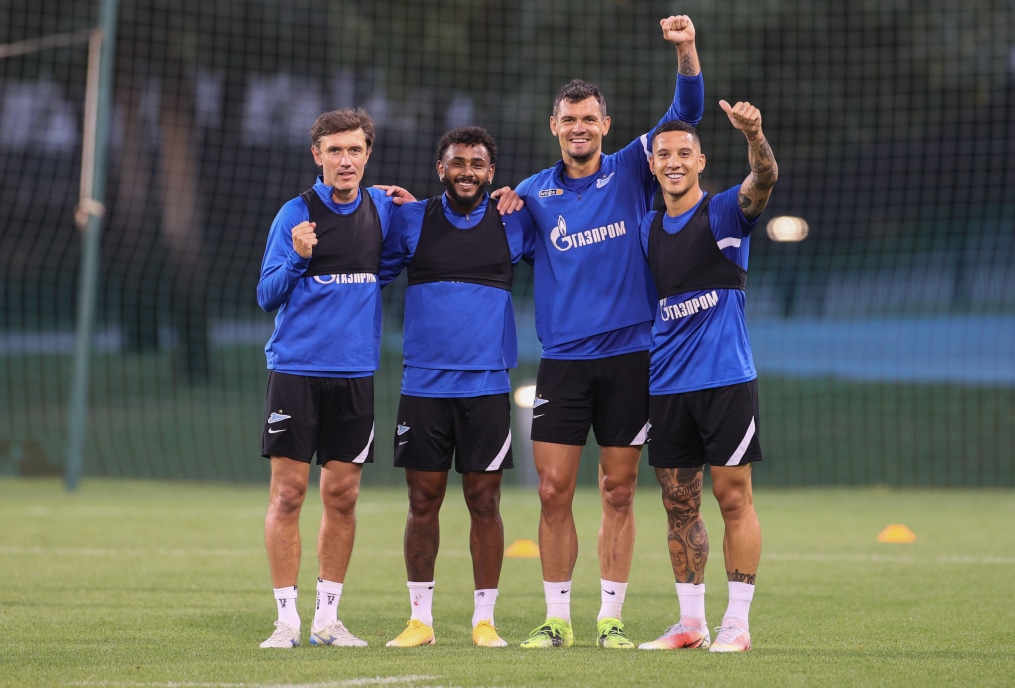 «Газпром»-тренировочные сборы «Зенита» в Дубае: 07 февраля, вечерняя тренировка