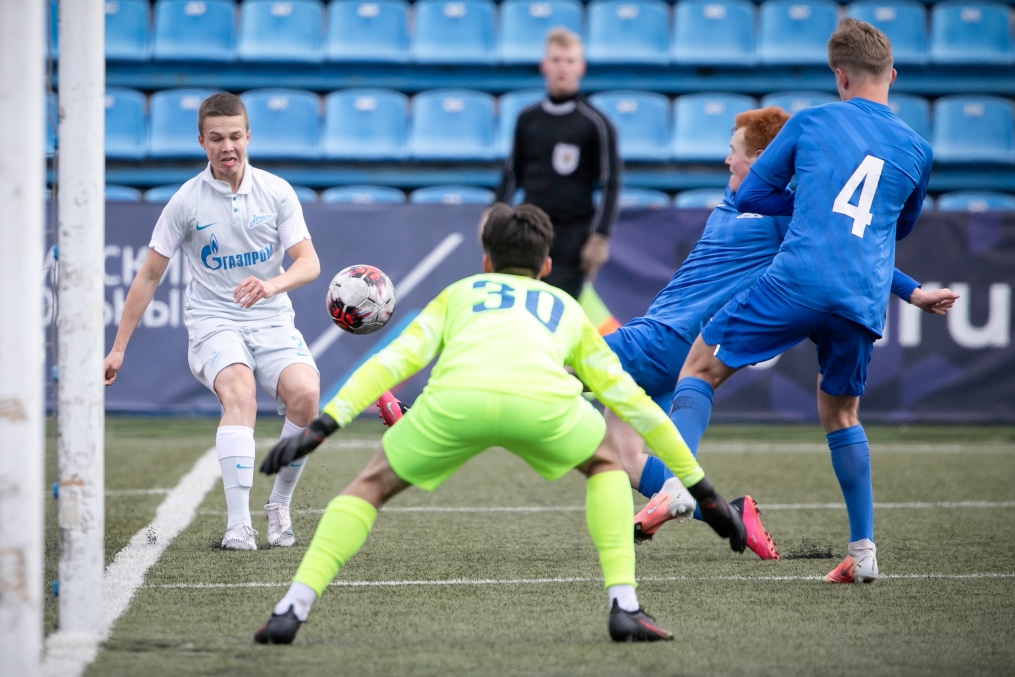 Юношеская футбольная лига-2, СШОР «Зенит» U-17 — «Зенит» U-17