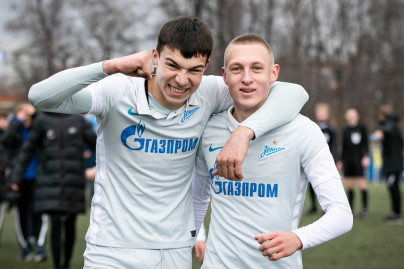 Юношеская футбольная лига-2, СШОР «Зенит» U-17 — «Зенит» U-17