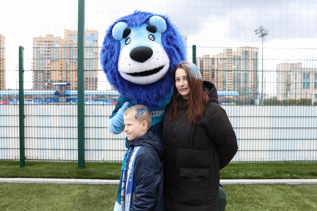 Фан-Променад на стадионе «Смена» на матче «Зенит»-м — «Спартак»-м