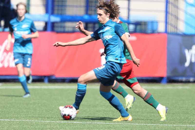 Юношеская футбольная лига-2, «Зенит» U-17 — «Локомотив» U-17