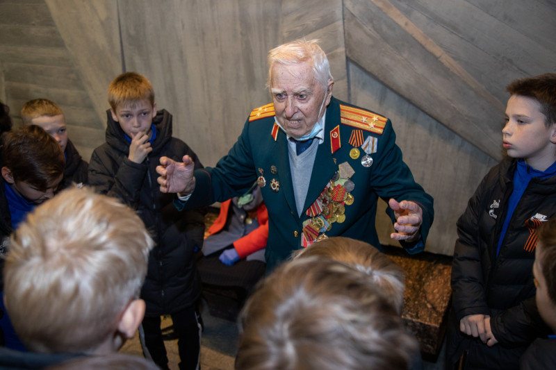 Команды Академии «Зенита» посетили Монумент героическим защитникам Ленинграда