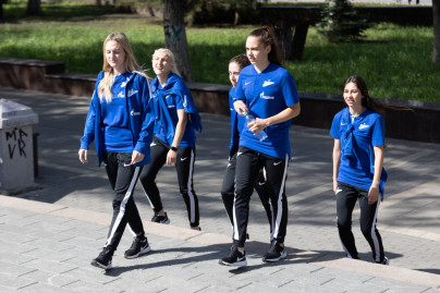 Прогулка женской команды перед матчем «Ростов» — «Зенит»