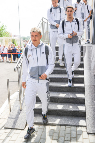 Игроки «Зенита» в чемпионской форме Nike перед матчем с «Тамбовом»