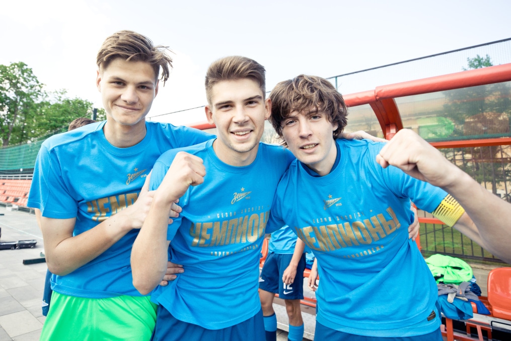 Юношеская футбольная лига-1, ФШМ — «Зенит»