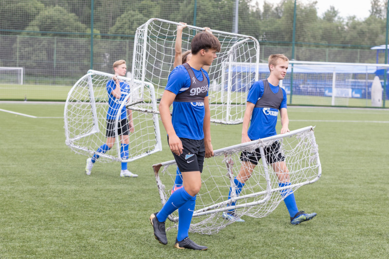 «Зенит» U-17 возобновил тренировки в «Газпром»-Академии