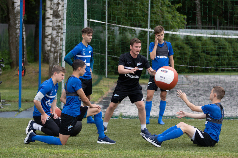 «Зенит» U-16 возобновил тренировки в «Газпром»-Академии