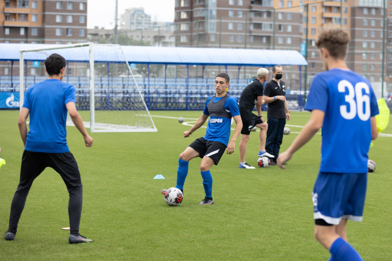 «Зенит» U-16 возобновил тренировки в «Газпром»-Академии