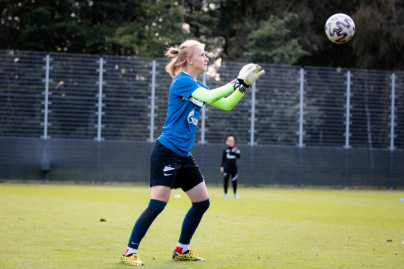 Тренировка женской команды «Зенит» перед кубковым матчем со «Звездой-2005»