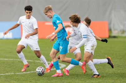 Юношеская футбольная лига-1, «СШОР Зенит» U-17— «Зенит» U-17