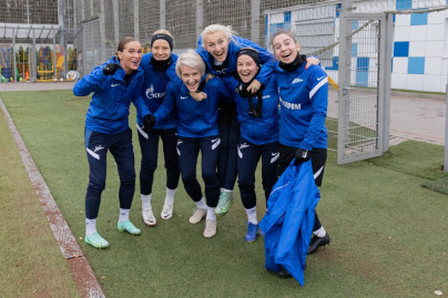 Тренировка женской команды перед матчем с «Енисеем»