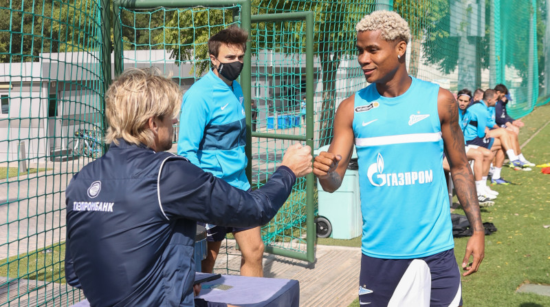 «Газпром»-тренировочные сборы в Дубае: 21 января, утренняя тренировка