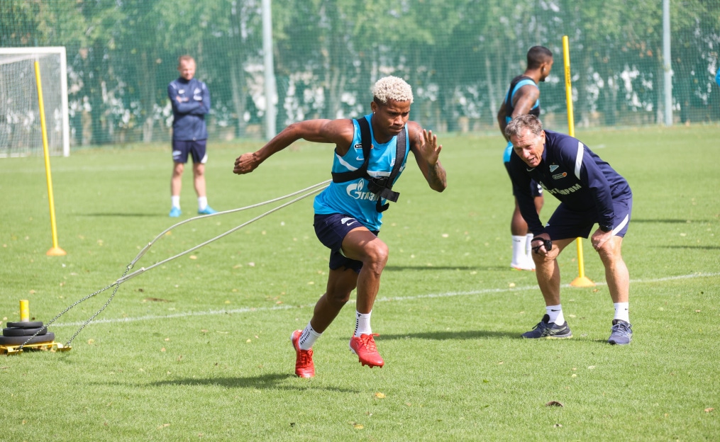 «Газпром»-тренировочные сборы в Дубае: 21 января, утренняя тренировка