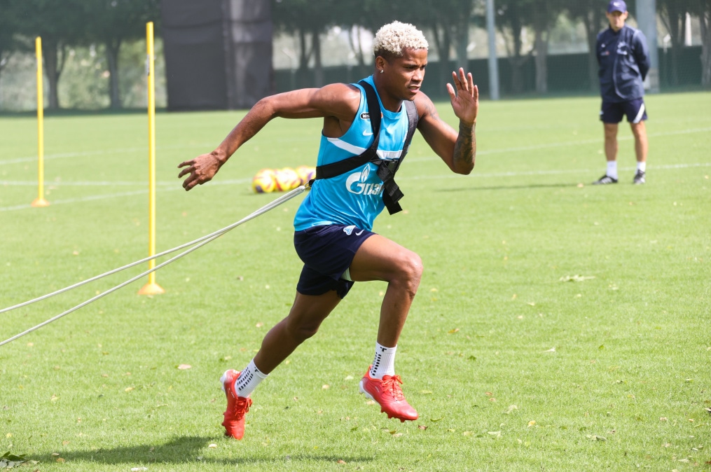 «Газпром»-тренировочные сборы в Дубае: 21 января, утренняя тренировка