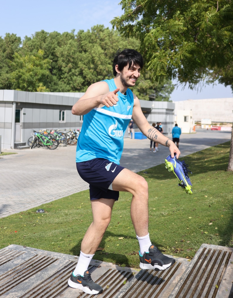 «Газпром»-тренировочные сборы в Дубае: 17 января, утренняя тренировка