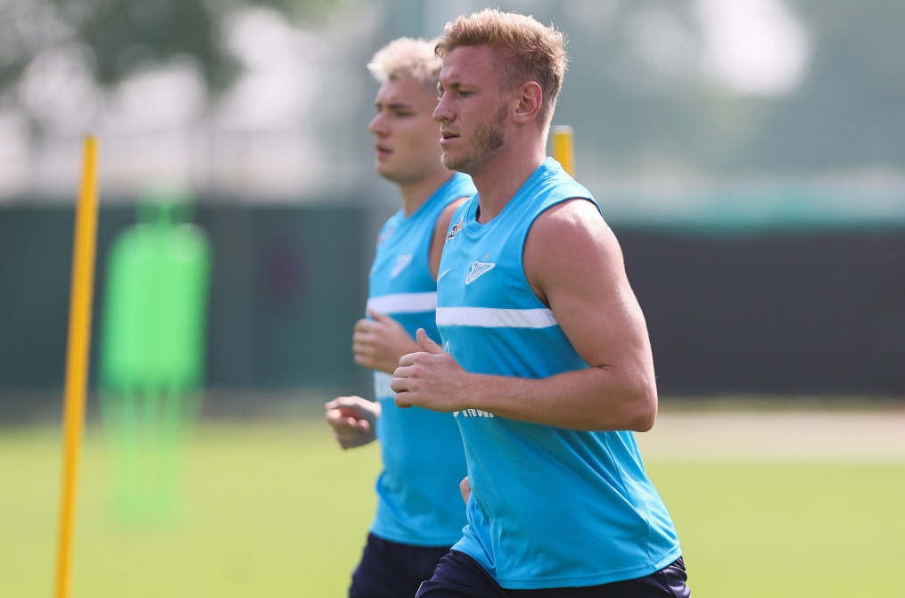 «Газпром»-тренировочные сборы в Дубае: 17 января, утренняя тренировка