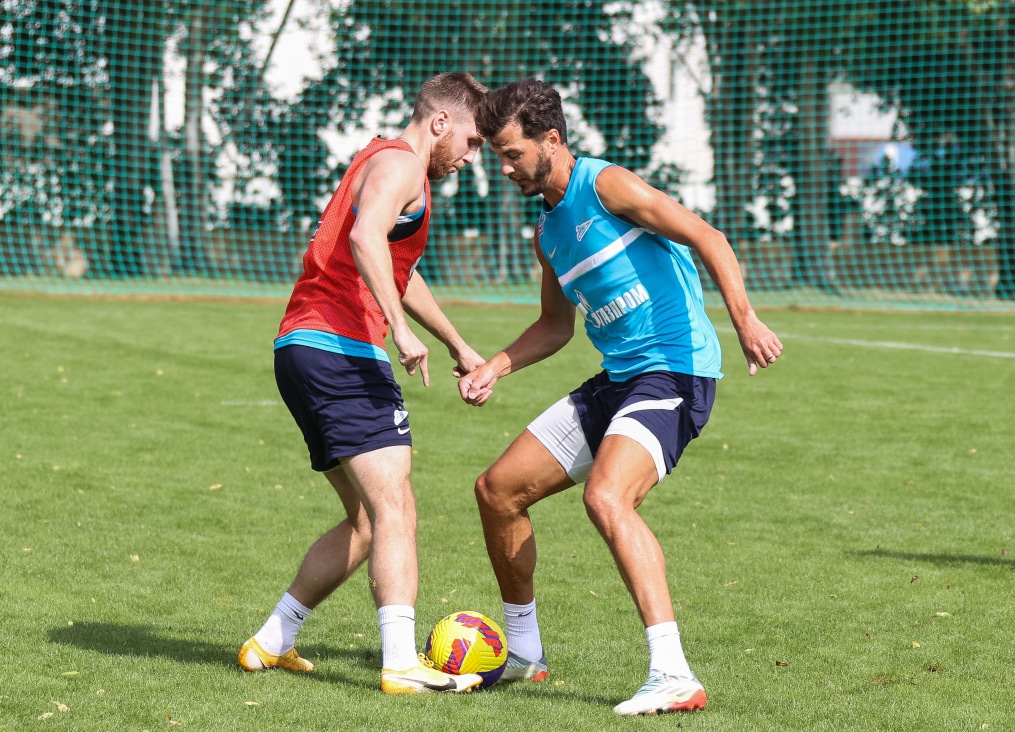 «Газпром»-тренировочные сборы в Дубае: 17 января, утренняя тренировка