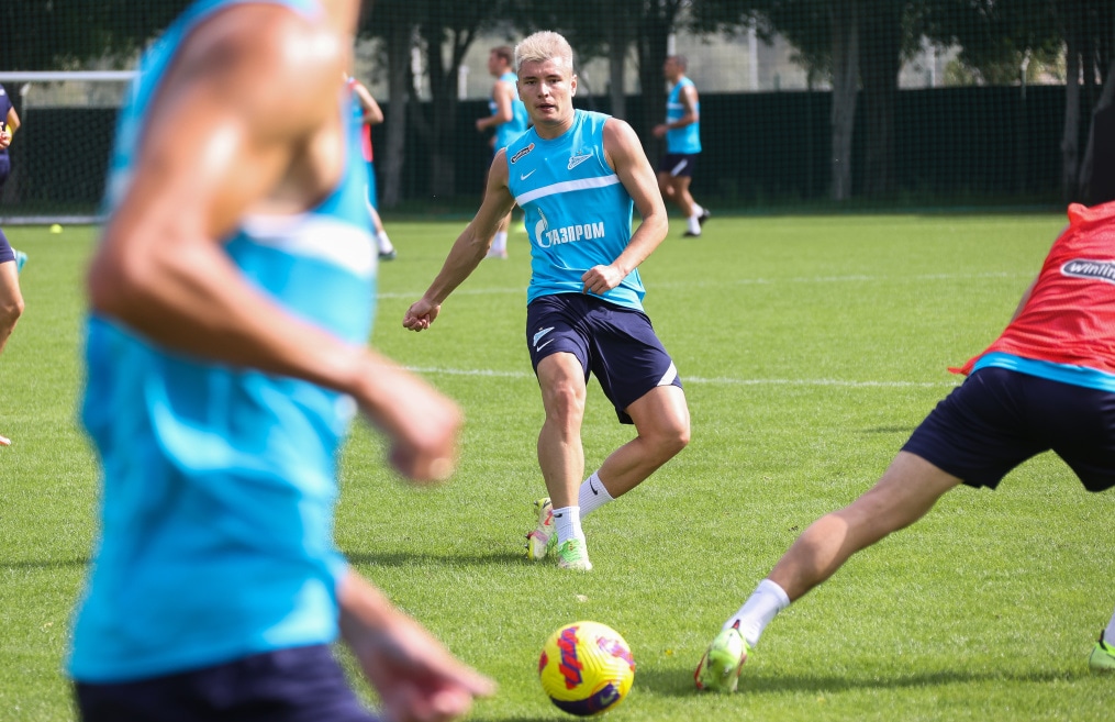«Газпром»-тренировочные сборы в Дубае: 17 января, утренняя тренировка